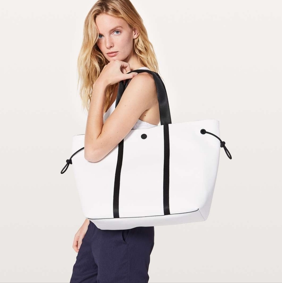 AS IS Lululemon Day Out Tote 16L White - Picture 1 of 14